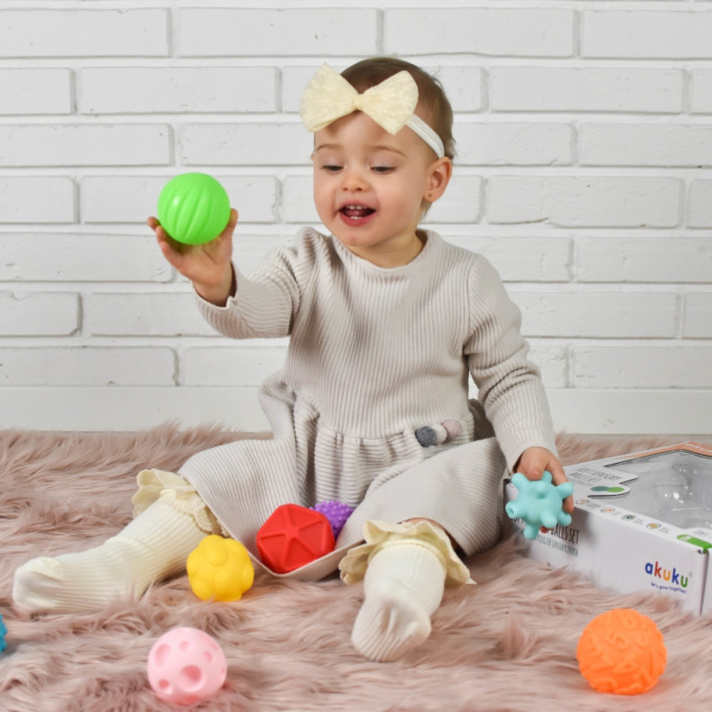 Piłki sensoryczne zestaw 8szt 0m+ dla niemowląt AKUKU